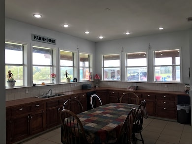 1100 E Rabbit Cove Rd, Quinlan, TX 75474 - photo 3