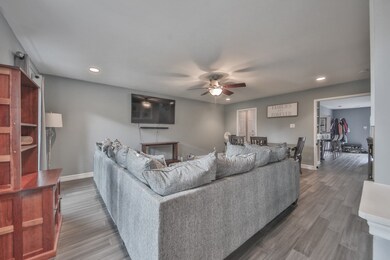 14127 Misty Meadow Ln, Houston, TX 77079 - photo 5