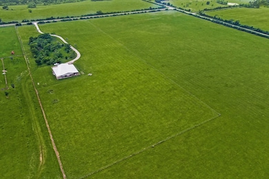 24122 Margerstadt Rd, Hockley, TX 77447 - photo 3