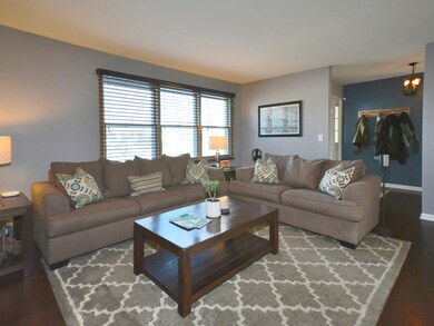 1220 Colorado Ave, Aurora, IL 60506 - photo 2