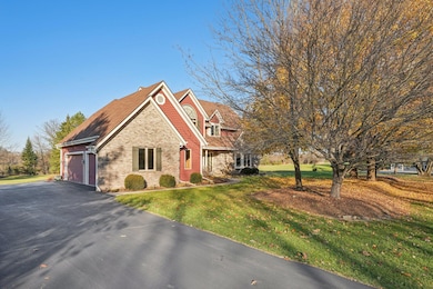 1-web-or-mls-N73W26971 Kettle Cove Ln-S1