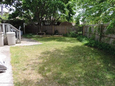 97 Oak Tree Ln, Toms River, NJ 08753 - photo 4