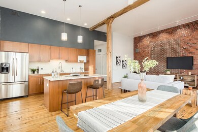T 225 N 4th St00060