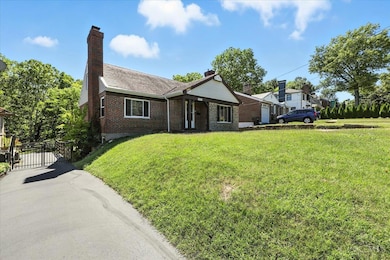 2919 Temple Ave, Cincinnati, OH 45211 - photo 3