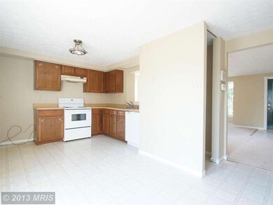 1301 Apple Ridge Ct, Edgewood, MD 21040 - photo 7