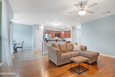 205 Moss Bluff-7