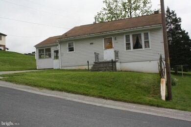 342 Thompson St, Strasburg, VA 22657 - photo 4