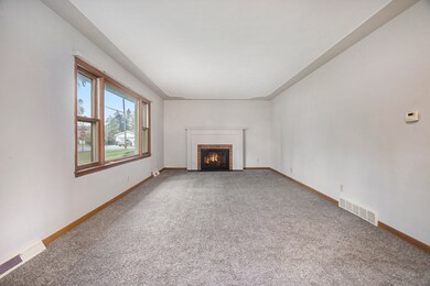 004_636_walnut_ln_union_city_mi_49094-2