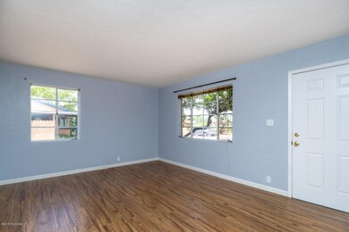 4834 E 18th St, Tucson, AZ 85711 - photo 4