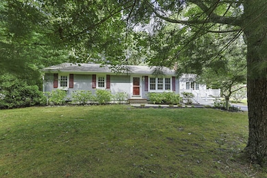 5 Carl Gardner Rd, Bourne, MA 2532 - photo 2