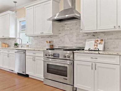 19 S Gate Park unit 19, Newton, MA 02465 - photo 2