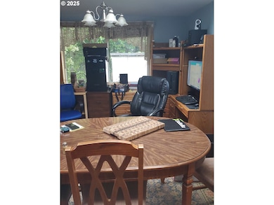 2075 Johnson St, North Bend, OR 97459 - photo 3