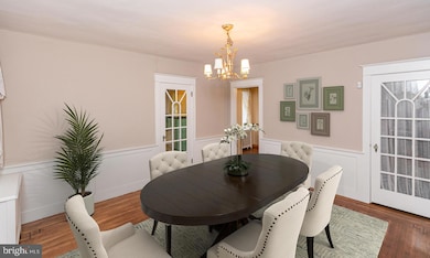 1052 Allengrove St, Philadelphia, PA 19124 - photo 3