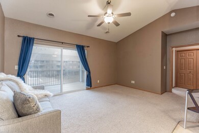 2625 Orchard Dr unit 7, Cedar Falls, IA 50613 - photo 4
