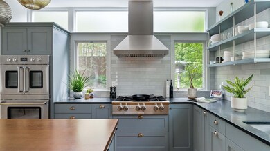 88 Ossipee Rd, Somerville, MA 02144 - photo 5