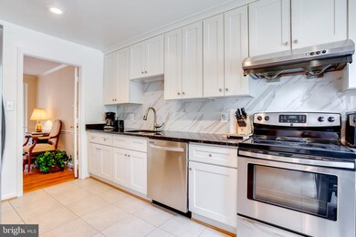 6682 Midhill Place, Falls Church, VA 22043 - photo 4