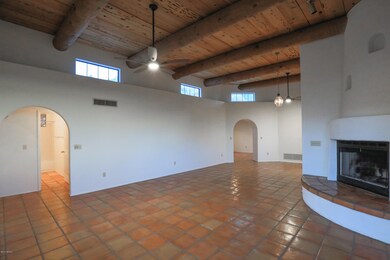 Deer Hollow - Fireplace in Great Room