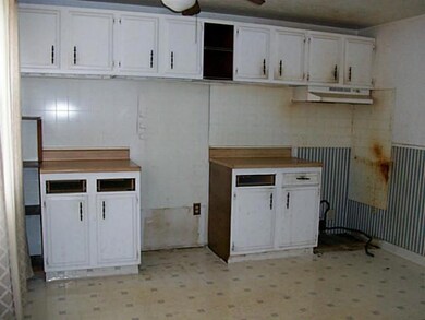 2060 Shawbury Ct W, Columbus, OH 43229 - photo 3