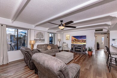 1902 Montana Vista D Unit Living Room