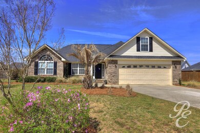 Beautiful Curb Appeal: AMAZING LANDSCAPE