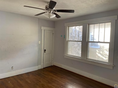 312 SW Elmwood Ave, Topeka, KS 66606 - photo 6