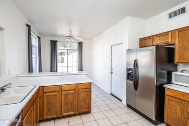 Reseda Kitchen 5