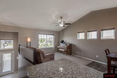 137 Timberwolf Ct, Mankato, MN 56001 - photo 6