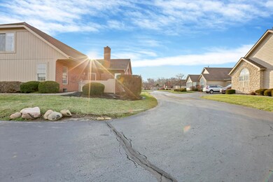72 Villa Creek Dr unit 1472, Reynoldsburg, OH 43068 - photo 2