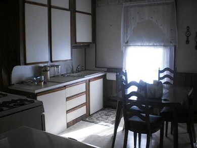 451 Willow St, Woonsocket, RI 02895 - photo 6