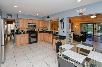 Kitchen, eat in space