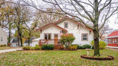 1915 Grand Blvd, Cedar Falls, IA 50613 - photo 2