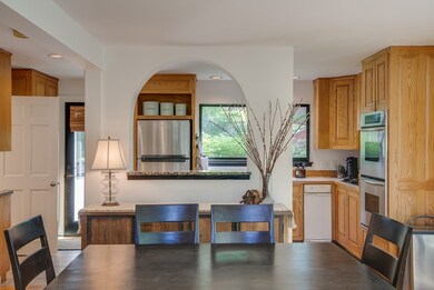 19 Johnson St unit 2, Newburyport, MA 01950 - photo 4