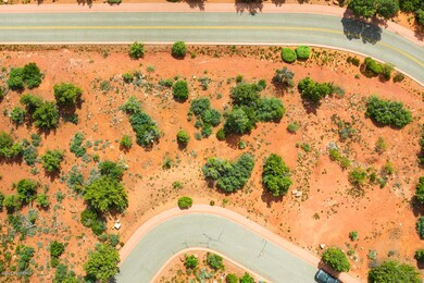 33 SandstoneCourt_webRes-01