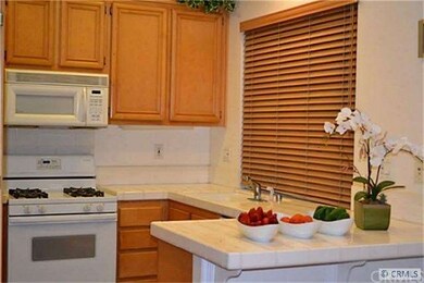 Kitchen wth a sunny window