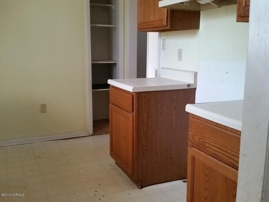 19 KITCHEN