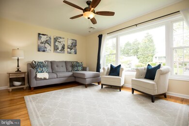 227 Midway Dr, Morrisville, PA 19067 - photo 6