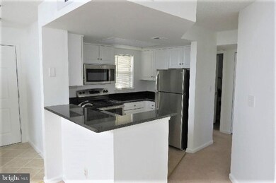 14104 Yardarm Way unit 1002, Laurel, MD 20707 - photo 7