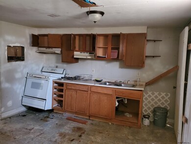 109 N Lake Ave, Albany, NY 12206 - photo 2