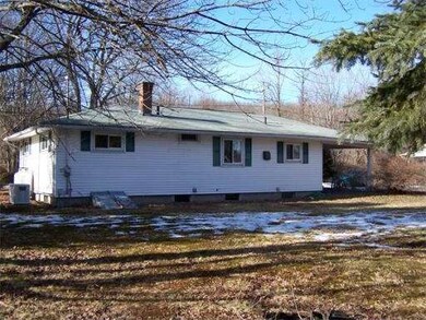 57 Burnett St, Auburn, MA 01501 - photo 2