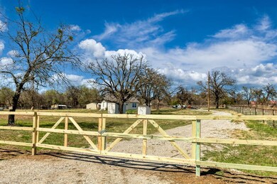 484 Sandlin Ln, Springtown, TX 76082 - photo 3