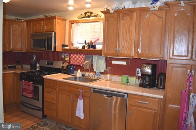 743 Beech Ave, Glenolden, PA 19036 - photo 6