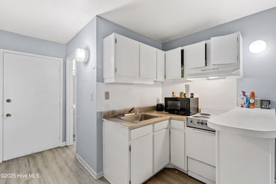 452 Racine Dr unit F303, Wilmington, NC 28403 - photo 5