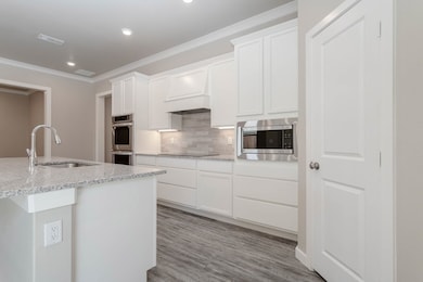 1404 E 89th St, Odessa, TX 79765 - photo 7