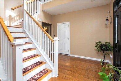 311 Jamestown Oaks Dr, Jamestown, NC 27282 - photo 3