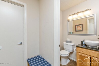 Half Bath-20200811-7388