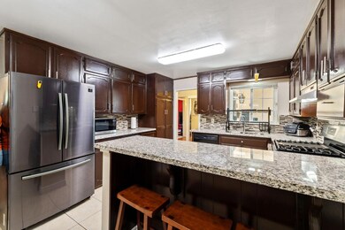 2915 E Ashcroft Ave, Fresno, CA 93726 - photo 6