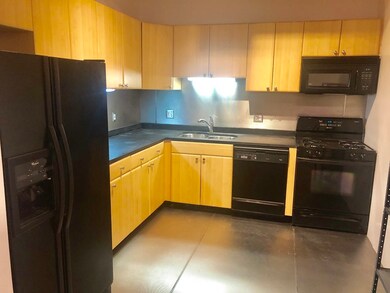 717 Atlantic Ave unit 4D, Boston, MA 02111 - photo 5