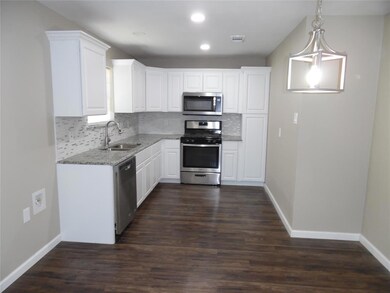 644 Willow St, Hurst, TX 76053 - photo 3