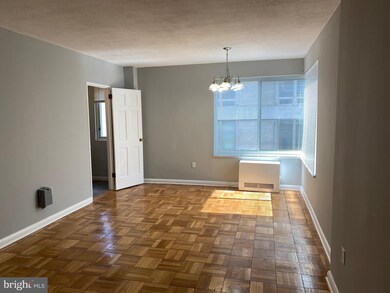 The Winthrop unit 816, Washington, DC 20036 - photo 3