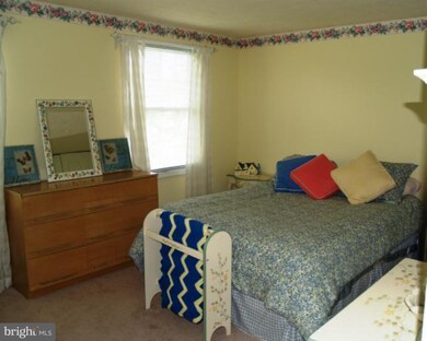 5787 Hurdle Hill Ct, Frederick, MD 21703 - photo 4